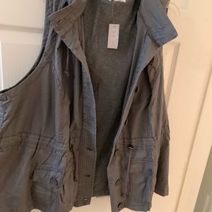 Size 2 New with Tags Gray Maurice’s Vest